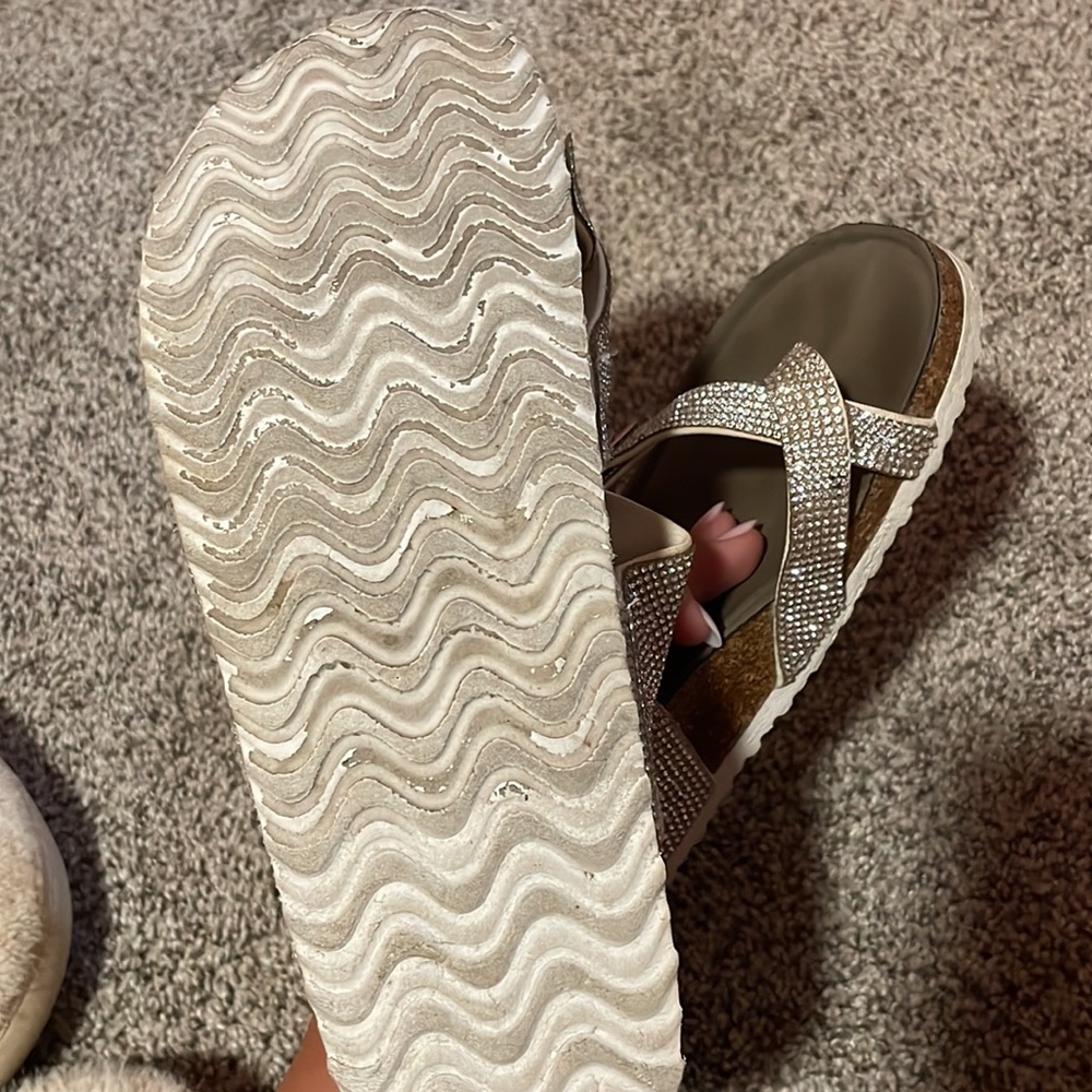 Sandals - Picture 4 of 5